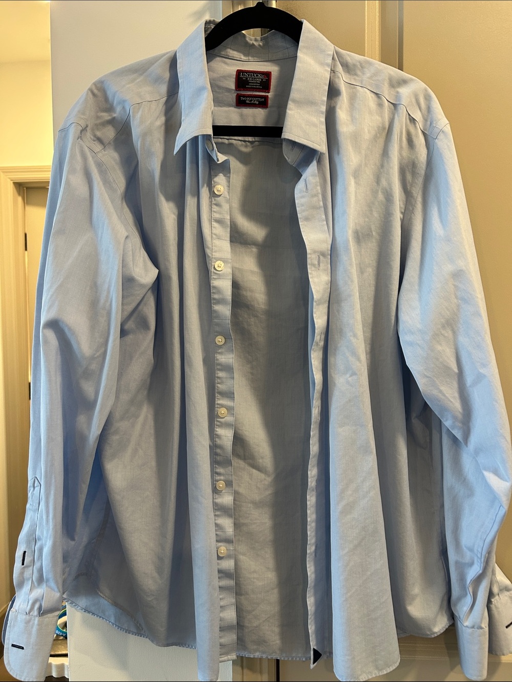 UNTUCKit Light Blue Men's Shirt